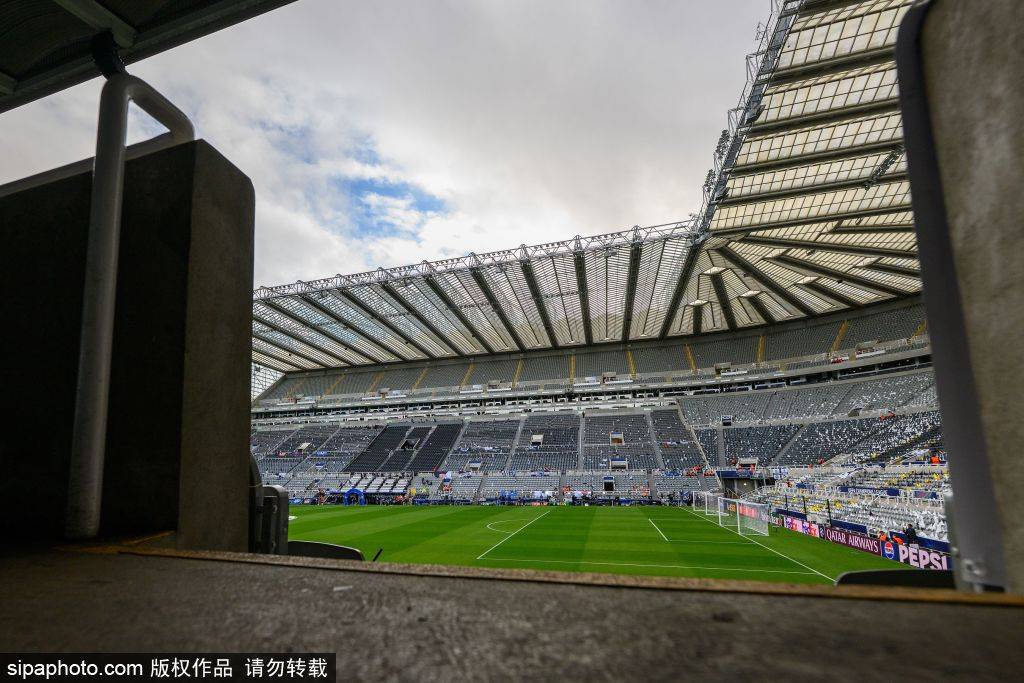 斯科尔斯怒批拉什福德：曼联旧将能否在巴萨重生？