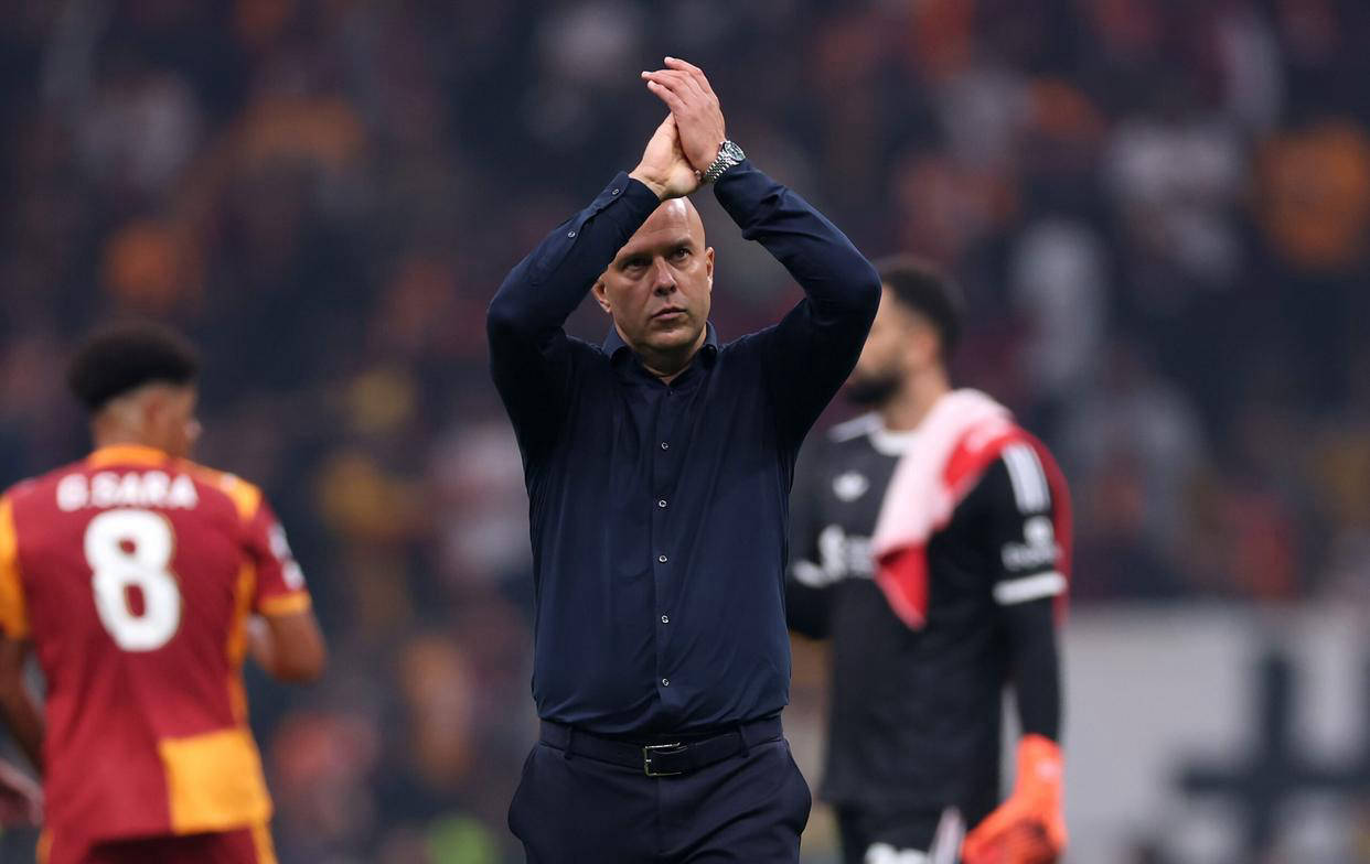 斯洛特称利物浦成绩受针对，点名克洛普